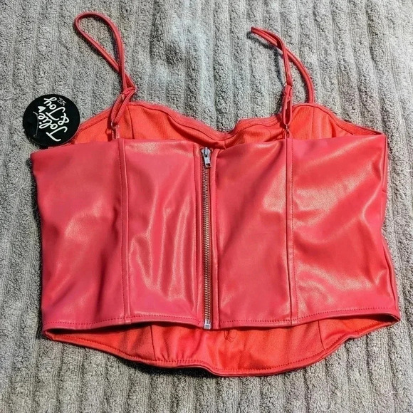 Women's Pink Vegan Leather Corset-like‎ Cropped Spaghetti Straps Top Sz. L NWT - Picture 6 of 8